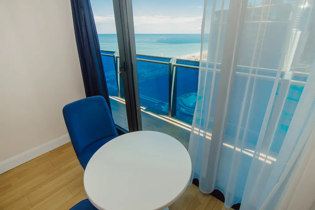 Апартамент с видом на море первая линия