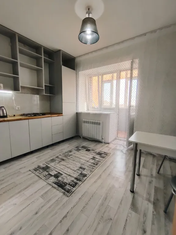 Квартира в центре Батыс 2