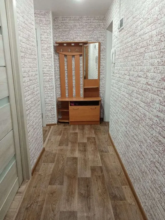 Благоустроенная двухкомнатная квартира