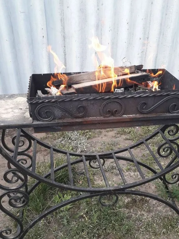 Уютный домик у озера