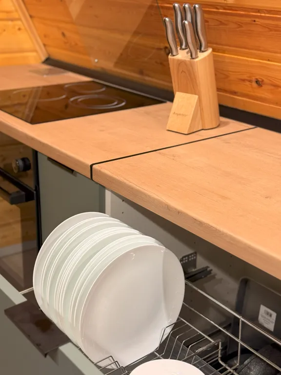 А-фрейм шалаш у леса