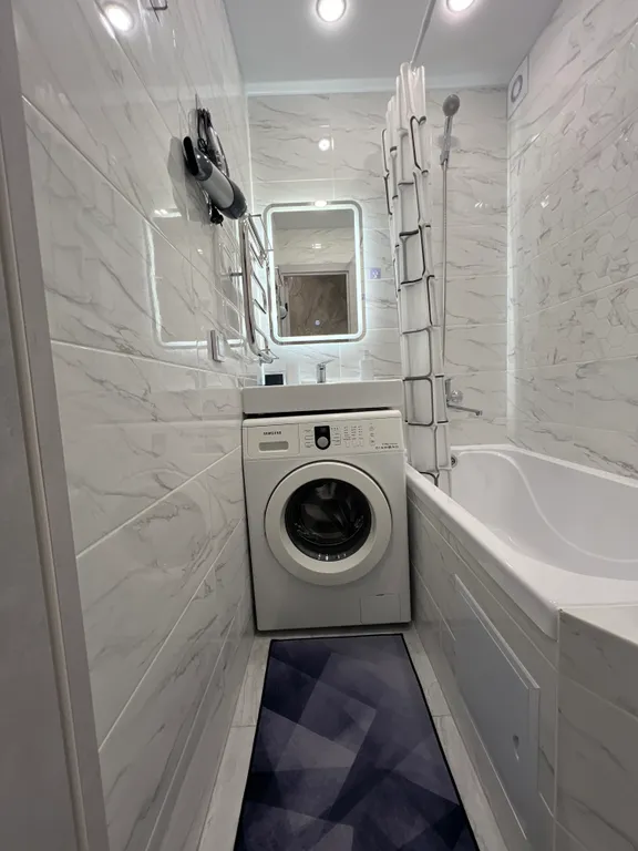 Квартира с новым ремонтом в самом центре города