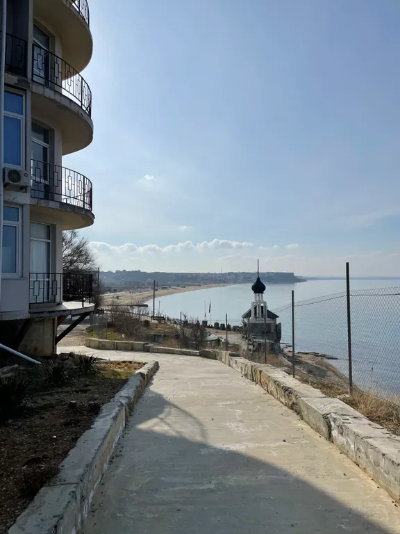 Апартаменты Орловка в минуте от пляжа