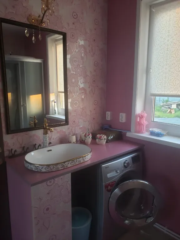 Дом Бархатная 1