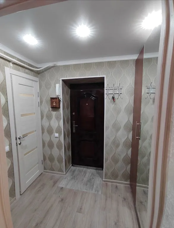 Уютная 1-комнатная квартира со свежим хорошим ремонтом