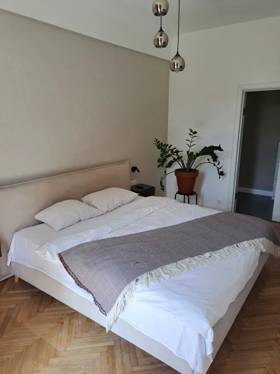 Stalinka by Otelier Secouard