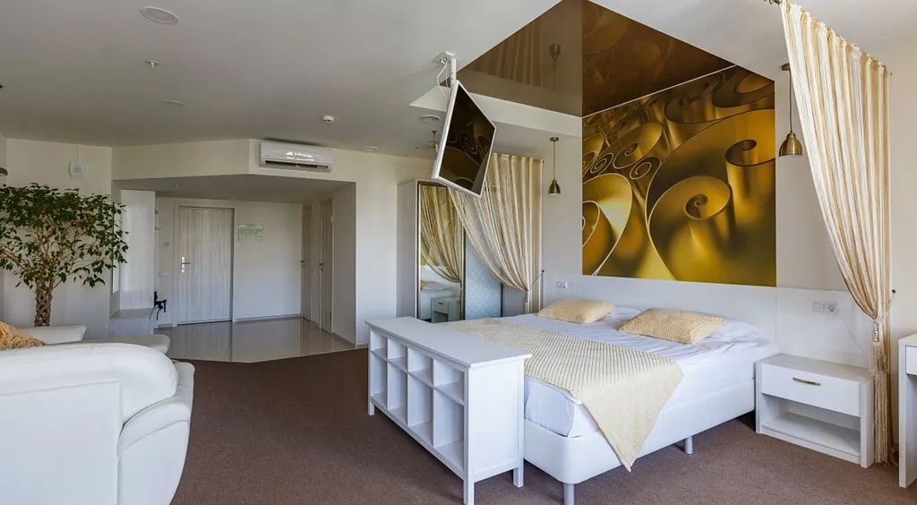 Джуниор сюит