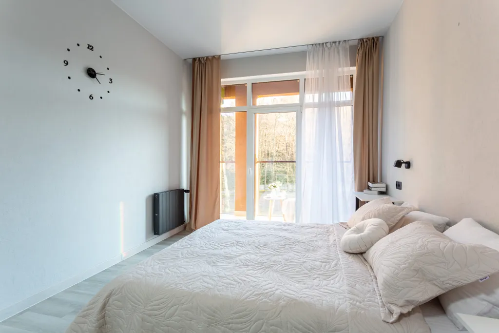 Студия Аллея 114 с балконом и видом на лесопарк