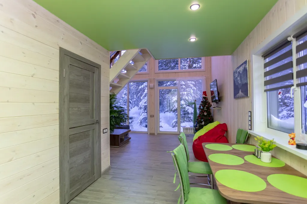 Барнхаус с панорамным видом на лес