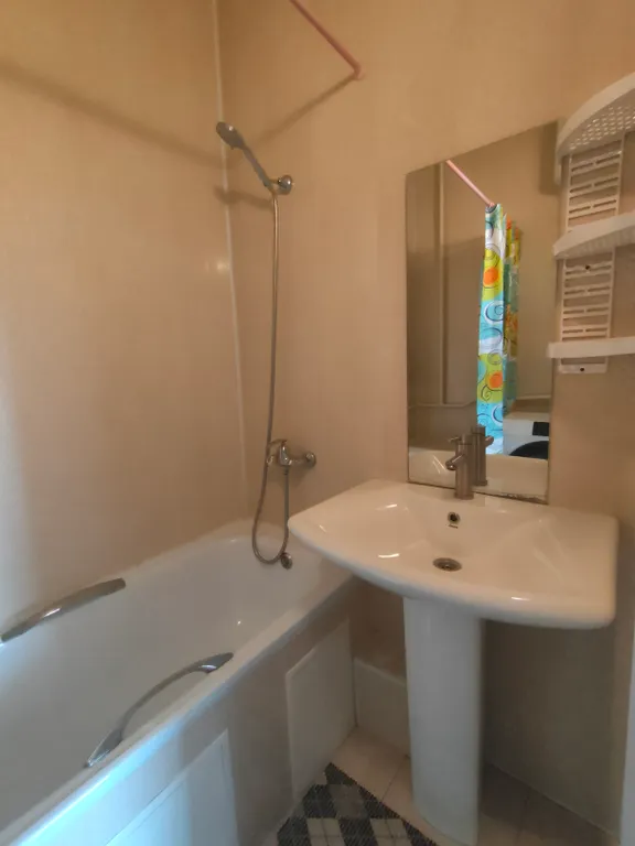 Квартира Просторная квартира с отдельной игровой комнатой — Ейск