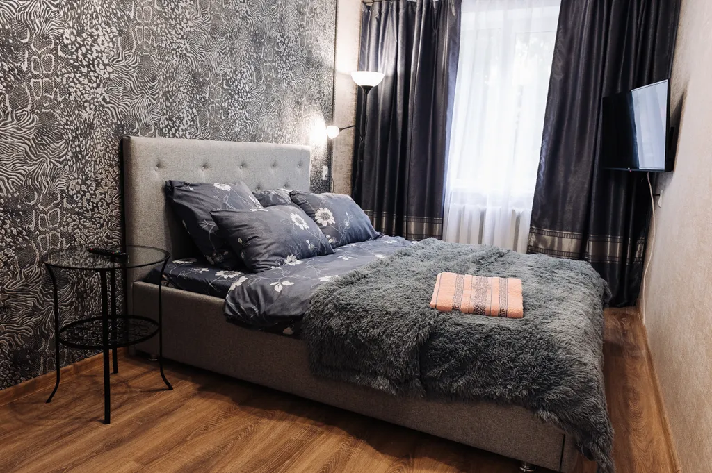 Светлая и чистая квартира — аренда посуточно в Тольятти