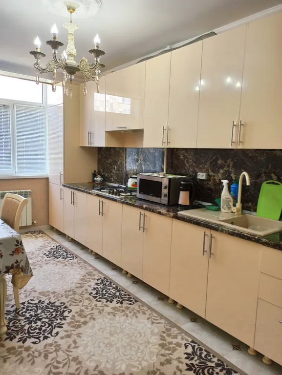 Квартира с хорошей развитой инфраструктурой, до пляжа 15мин езды — аренда посуточно в Дербент