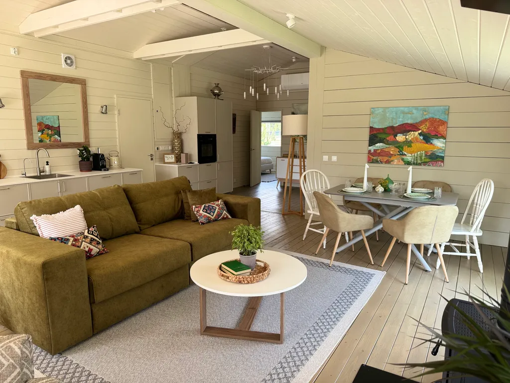 Коттедж Уютный загородный дом в тишине — аренда посуточно в Москва