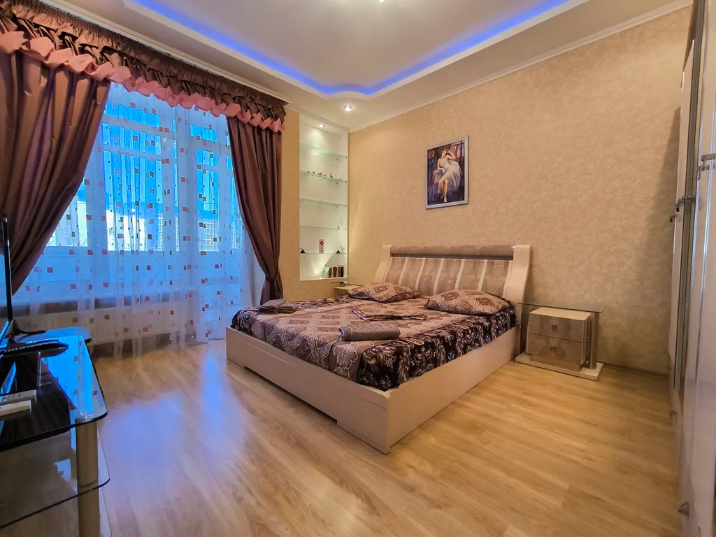 Квартира 2-комнатная Квартира — Севастополь