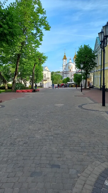 Квартира в историческом месте города с дизайнерским ремонтам