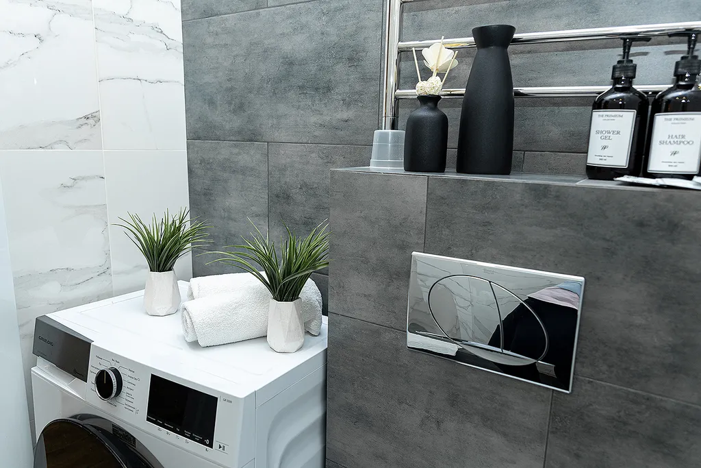 Студия в новом доме рядом с кадетским корпусом