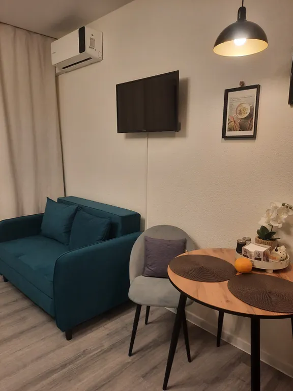 Уютная видовая квартира-студия