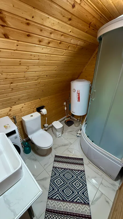 A-frame домик с панорамным видом на город