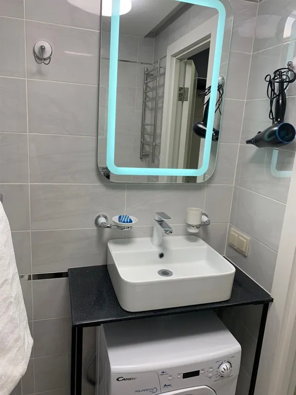 Уютная двухкомнатная квартира недалеко от центра