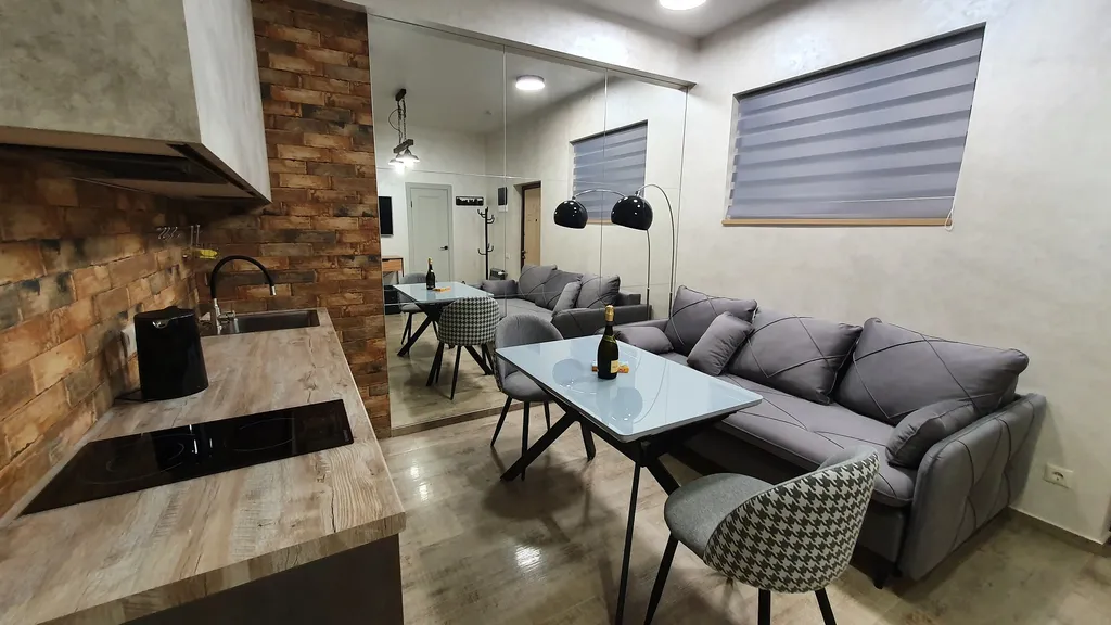 Новая дизайнерская квартира с прекрасным видом на горы