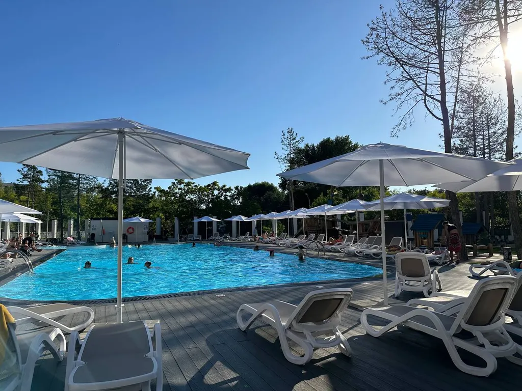 Квартира Апартаменты с бассейном в 5 минутах от чистого моря, дюн и дельфинария — Анапа