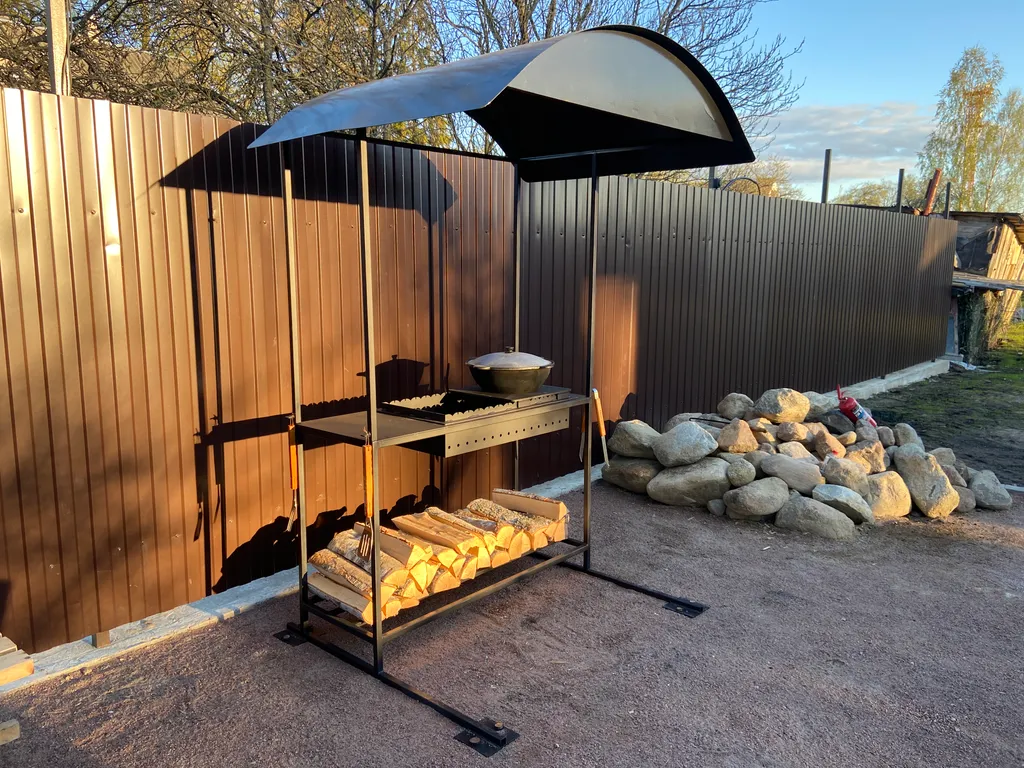 Коттедж с баней на дровах