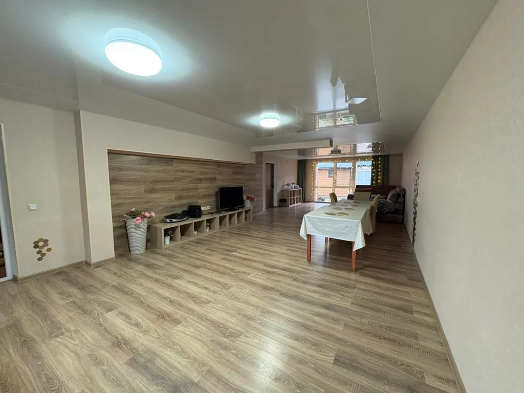 Уютный дом в прибрежной зоне рядом с центром  города