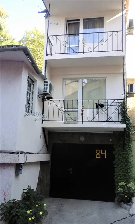 Уютная студия с летней площадкой