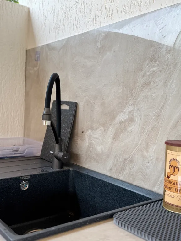 Коттедж Эко-домик Акация со всеми удобствами, на благоустроенной территории — Сухум