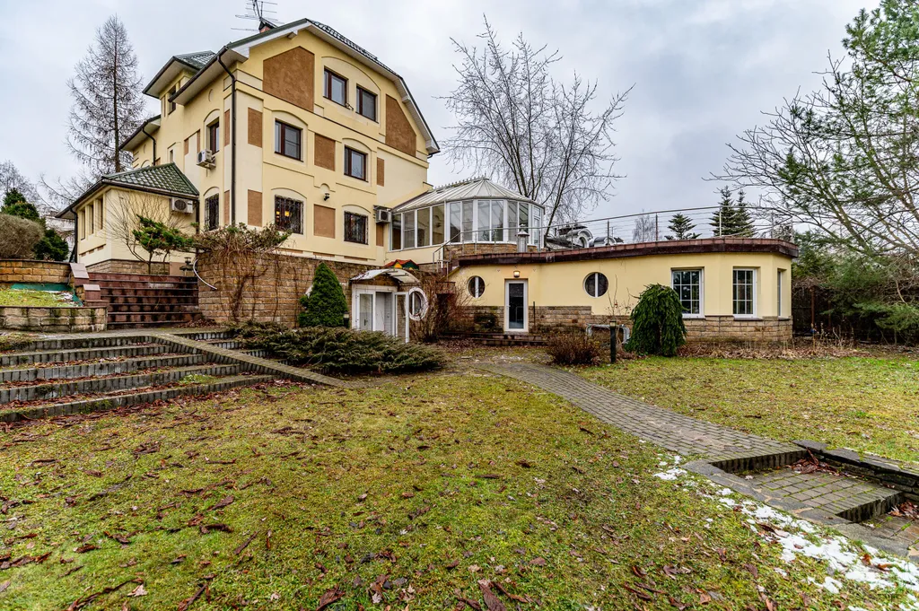 Отличный дом с бассейном и сауной