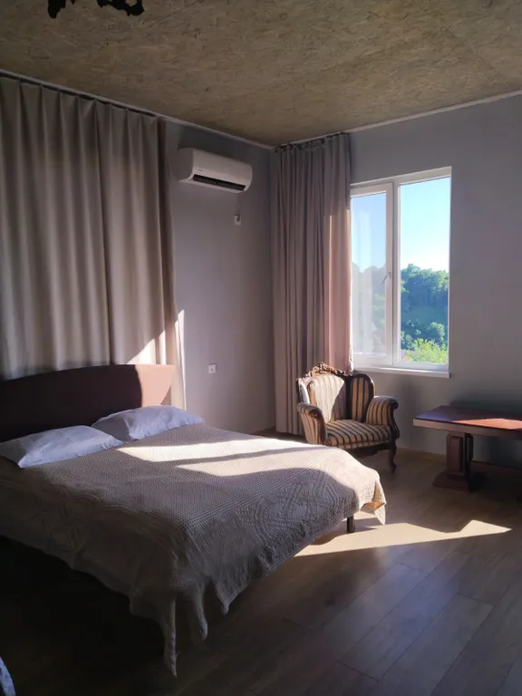 Квартира 3-комнатная Квартира — Сухум