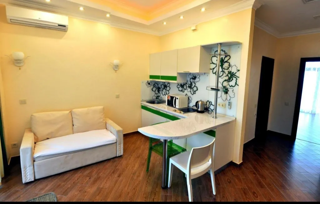 Апартаменты с видом на море и горы