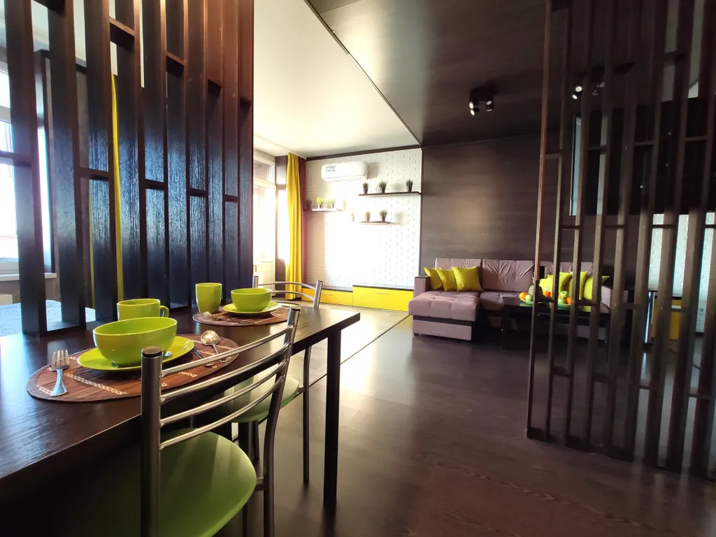 Квартира Студия 65 м² в центре, напротив Педуниверситет, 5 мин до ж/д вокзала — Воронеж