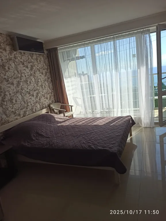 Квартира Квартира с потрясающим видом на море в элитном доме — Алушта