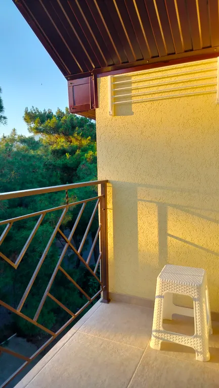 Большой дом с 5 изолированными комнатами в центре