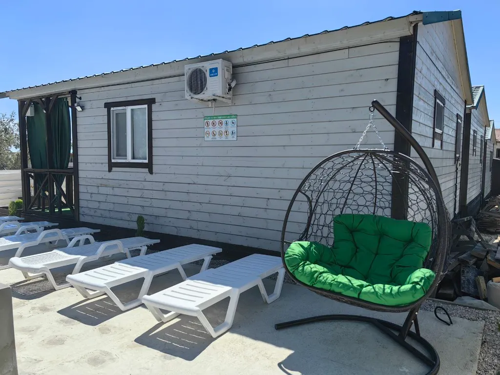 Уютный домик с видом на море