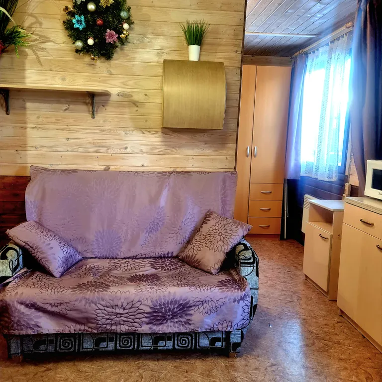 Коттедж Уютный небольшой дом — Песочный