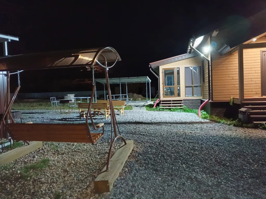 Новый дом-баня с беседками у леса