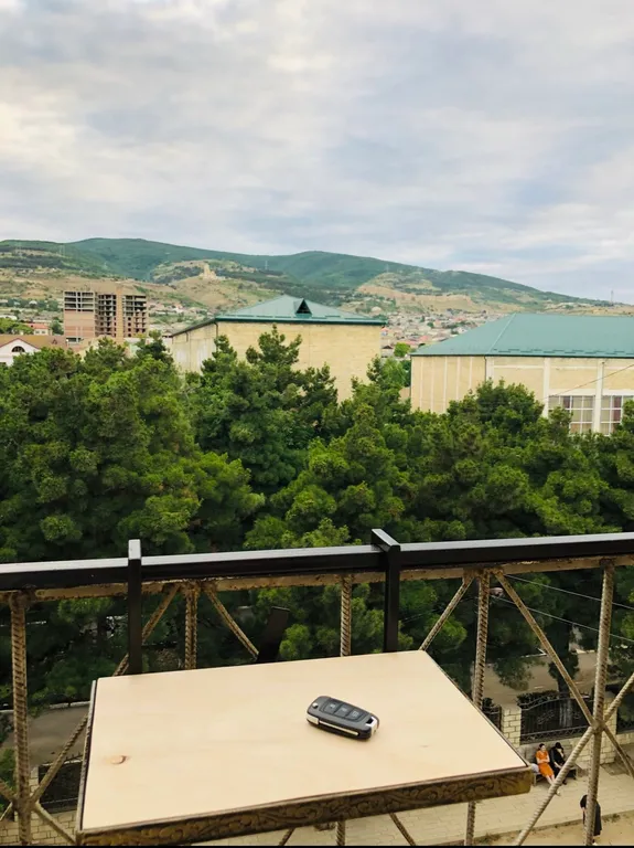 Уютная квартира с красивым видом на крепость и горы в центре города