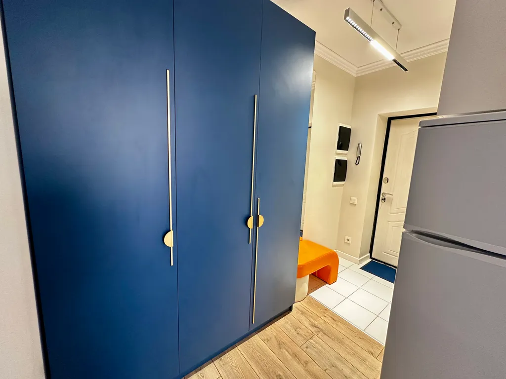 Уютная студия у станции метро в центре города