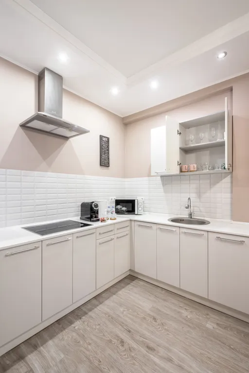 Квартира Квартира Студия с панорамными окнами, кровать как у великана, OLED-ТВ 65" — Краснодар