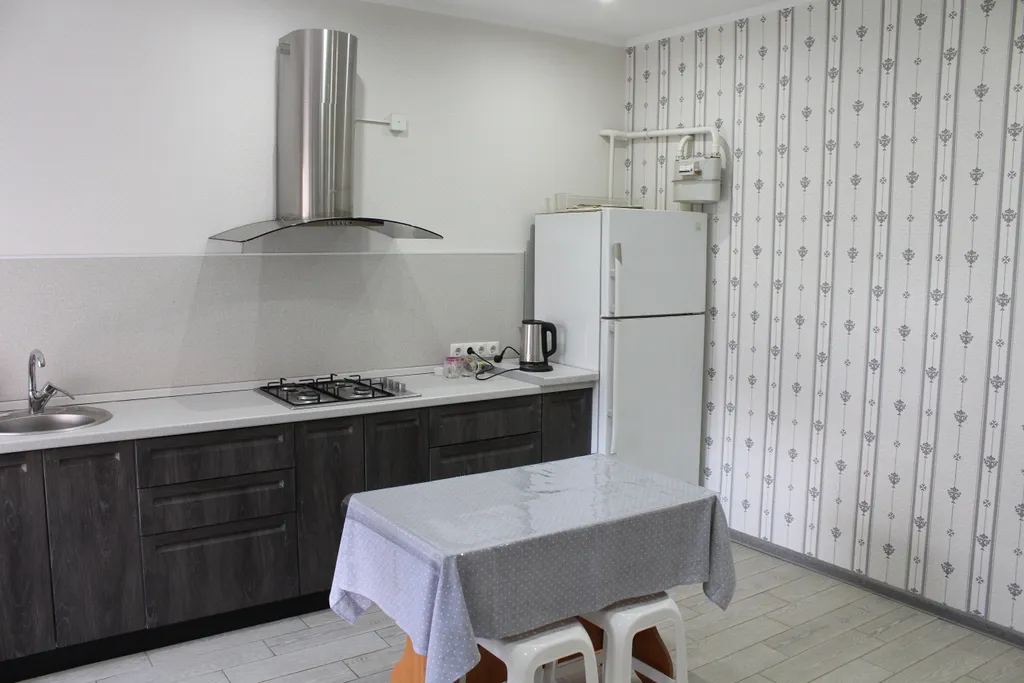 Квартира Квартира Супер люкс с кухней, для двоих с отдельным входом — Кущёвская