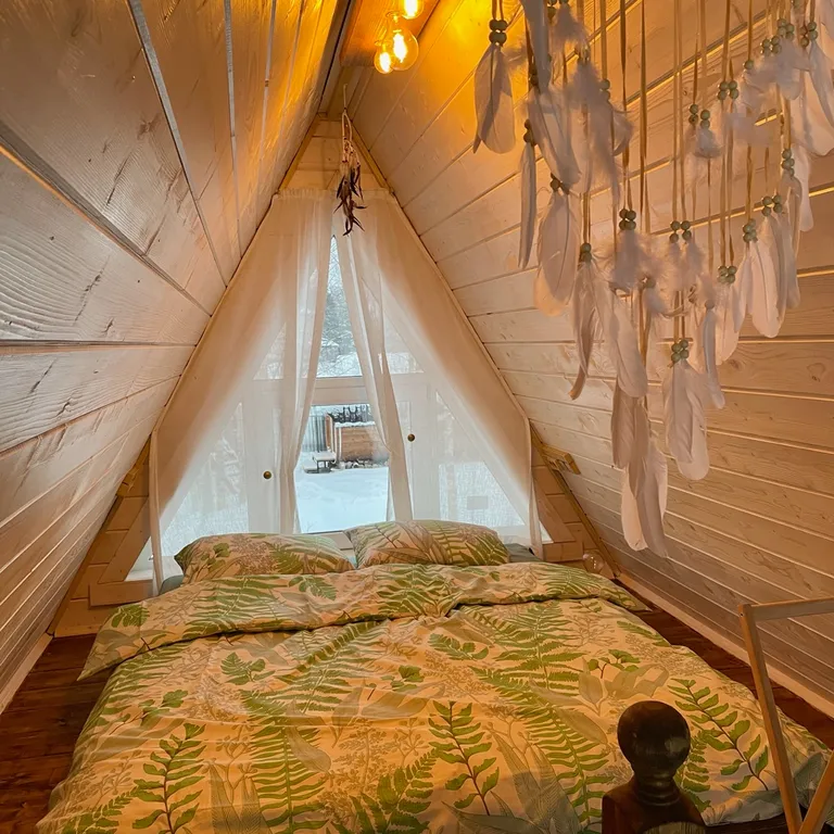 Уютный коттедж в стиле A-Frame