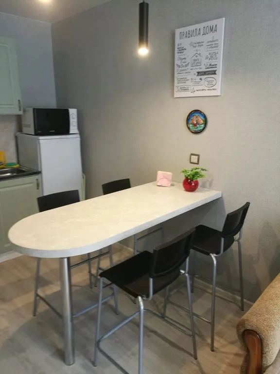 Уютная квартира в центре поселка