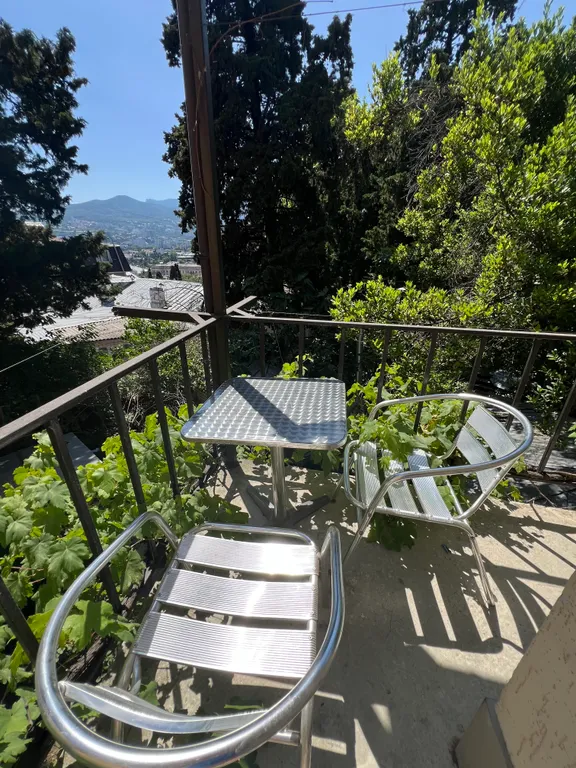 Коттедж Этаж дома возле моря — Ялта