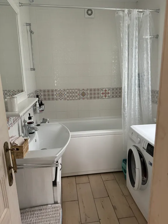 Уютный домик с видом на озеро в стиле прованс со всеми удобствами