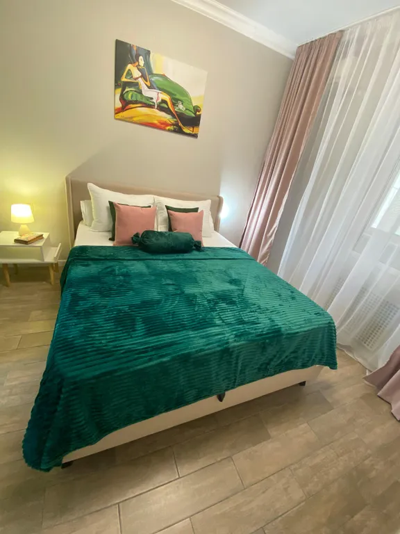 Квартира Однокомнатная квартира в центре, 200м от моря — Адлер