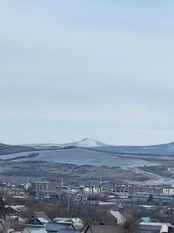 Уютная студия с видом на горы