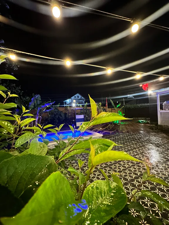 Загородный дом с бассейном и сауной