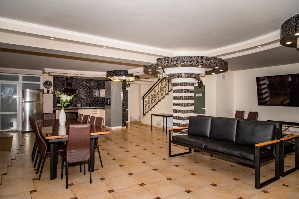 Вилла резиденция белый дом